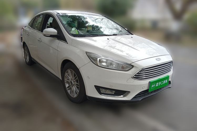 Used Ford Focus 2015 Sedan EcoBoost 180 Automatic Flagship Model
