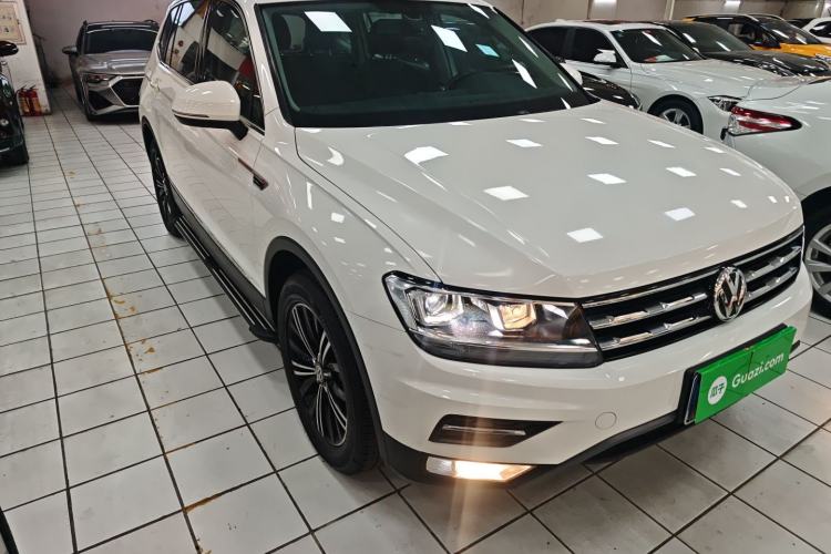Used Volkswagen Tiguan L 2020 330TSI Automatic Two-Wheel Drive Panoramic Comfort Edition China VI Standard Exterior 1
