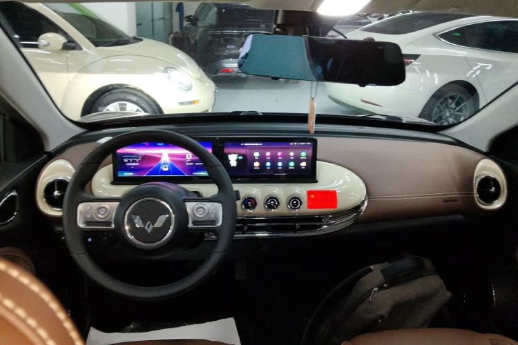 Used Wuling Bingo 2023 333 km Lingxi Connected+ Version
