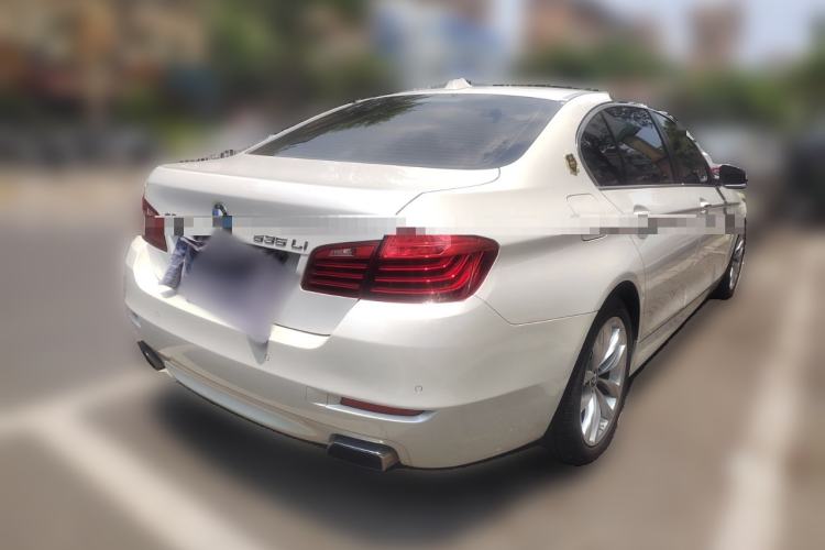 Used BMW 5 Series 2017 535Li Leading Model
