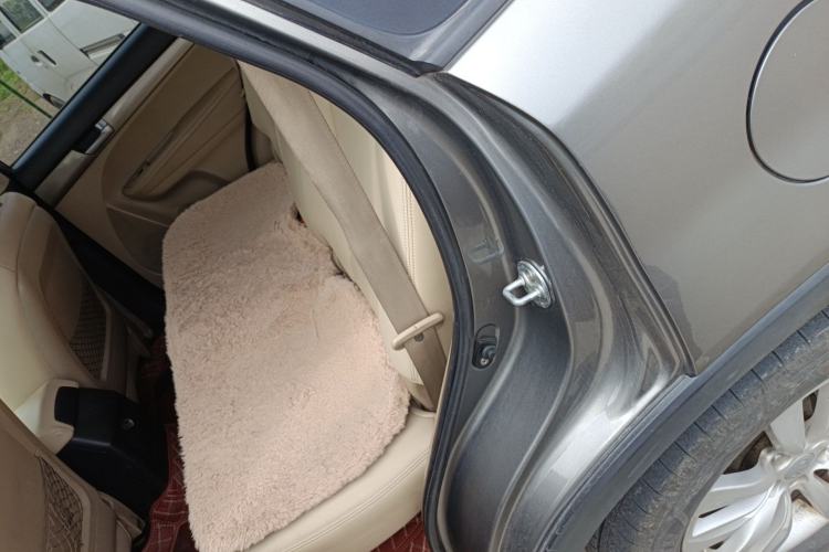 Used Kia Sorento 2012 2.2T Diesel Supreme Edition Left Rear Seat