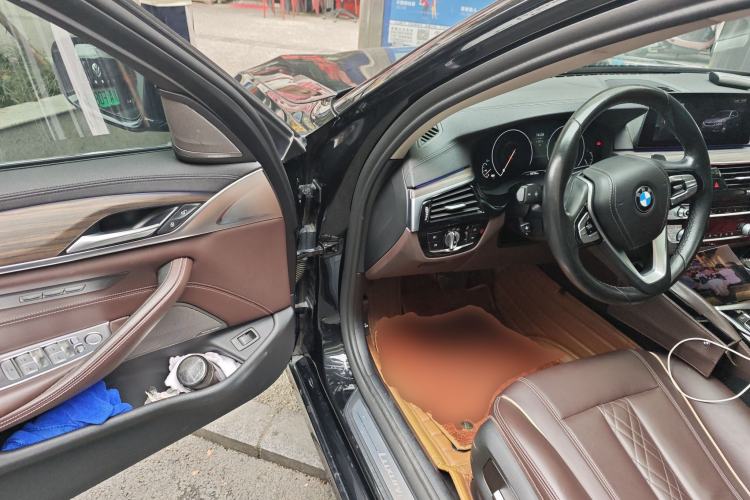 Used BMW 5 Series 2019 530Li Leading Model Luxury Package
