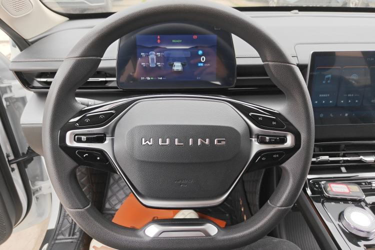 Used Wuling E5 2024 410 km Standard Version Steering Wheel