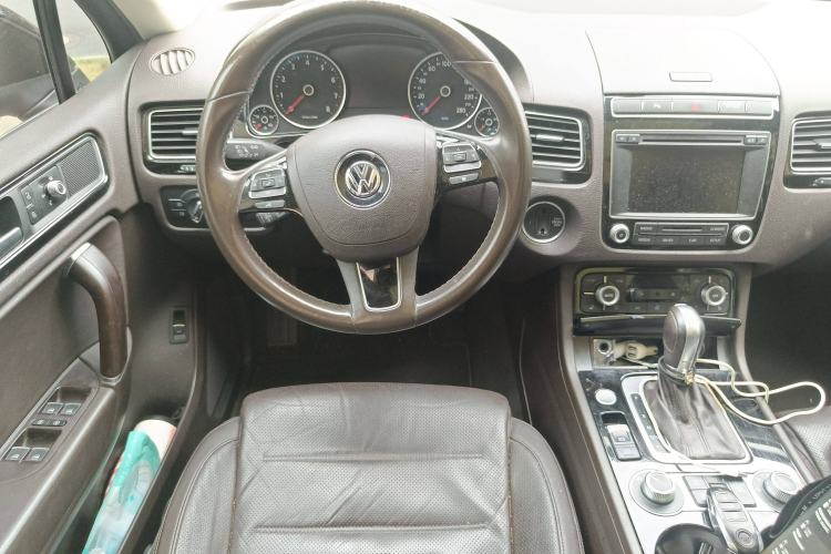 Used Volkswagen Touareg 2017 3.0 TSI Touareg Model Steering Wheel