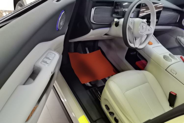 Used VOYAH COURAGE 2025 Model Rear-Drive Qiankun Edition Driver Seat