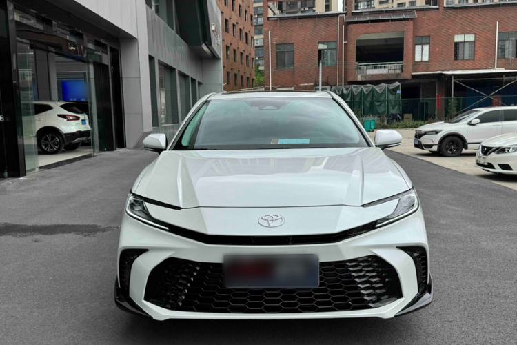 Used Toyota Camry 2026 Model Dual-Engine 2.0HSE Sport Lite Edition Exterior 4