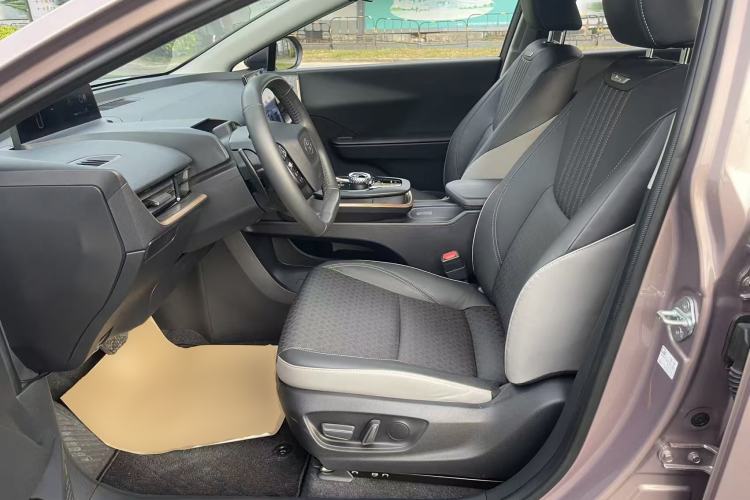 Used Toyota bZ3 2023 616 km Long-Range Premium