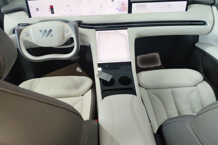 Used IM LS7 2023 100kWh Lux All-Wheel-Drive Version
