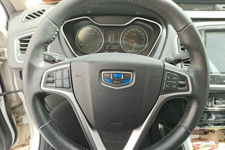 Used Geely Auto Vision X6 2016 1.8L Manual Luxury Model
