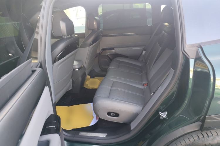 Used Zeekr 7X 2025 100 kWh Long-Range Rear-Wheel Drive with Intelligent Driving Features