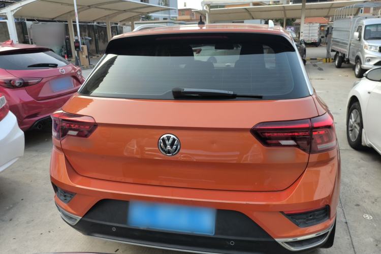 Used Volkswagen T-ROC 2018 230TSI DSG Two-Wheel Drive Advanced Version China V Standard Rear