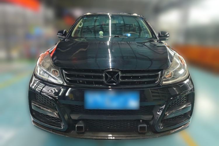 Used JMC Yusheng S350 2014 2.4T Automatic 2WD Diesel Luxury Version with Sunroof 5 Seats
