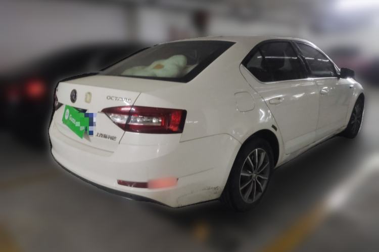 Used Skoda Octavia 2018 1.6L Automatic Comfort Edition Rear Right 45 Deg