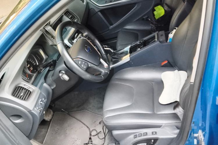 Used Volvo V60 2014 Facelift T5 Zhiyi Edition