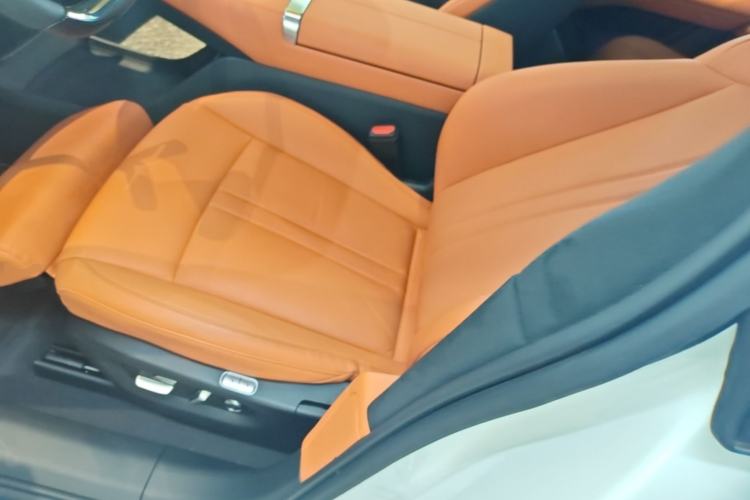 Used Xiaomi Auto YU7 2025 Ultra-Long Range High-Performance All-Wheel-Drive Max Edition Left Front Seat