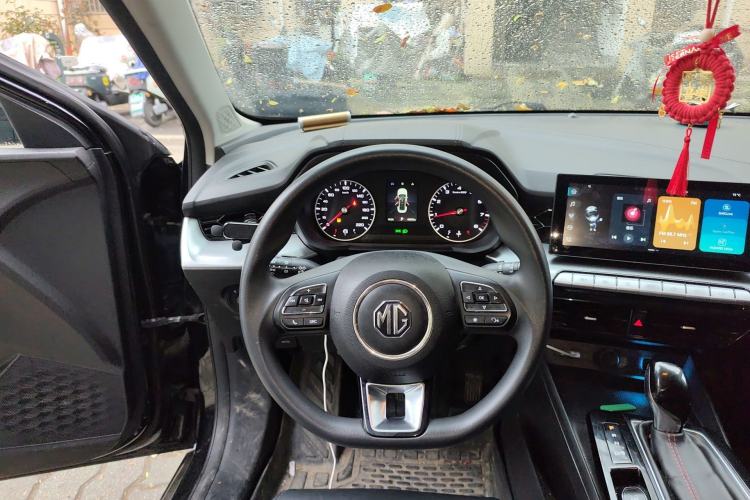 Used MG 5 2022 180 DVVT CVT Youth Luxury Edition