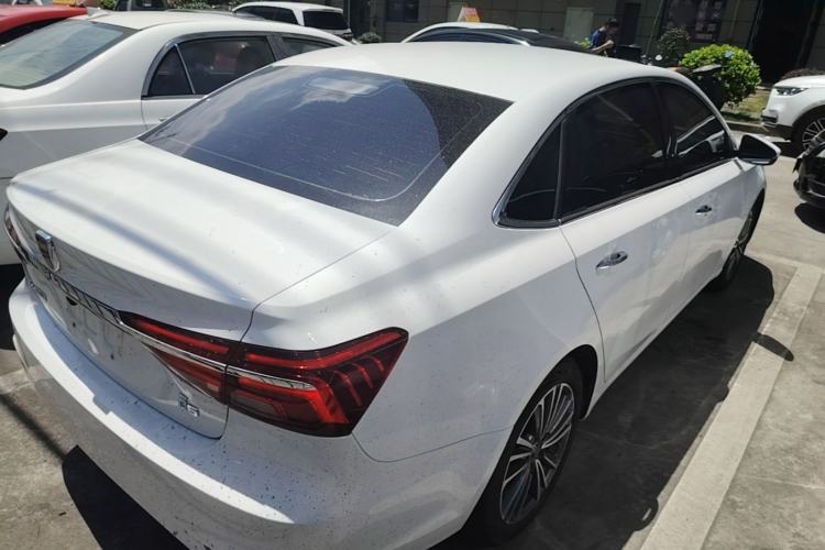 Used Roewe i6 2020 PLUS 1.6L Manual 4G Connect Glory Flagship Edition
