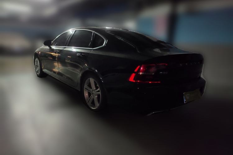 Used Volvo S90 2017 T4 Zhiyuan Edition
