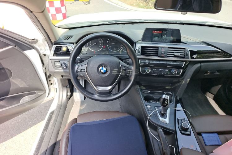 Used BMW 3 Series 2018 320Li Fashion Model
