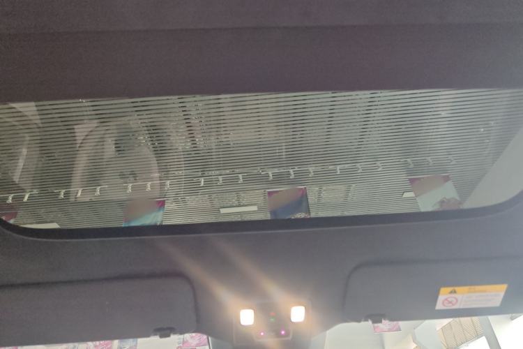 Used ONVO Luxeed L90 2025 Model—Ultra Six-Seater Version Headliner