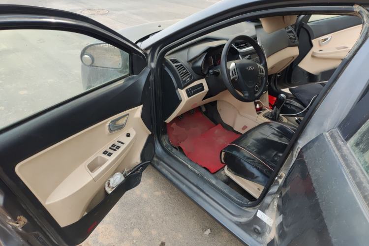 Used Chery Fengyun 2 2013 Hatchback 1.5L Manual Ruiyi Edition