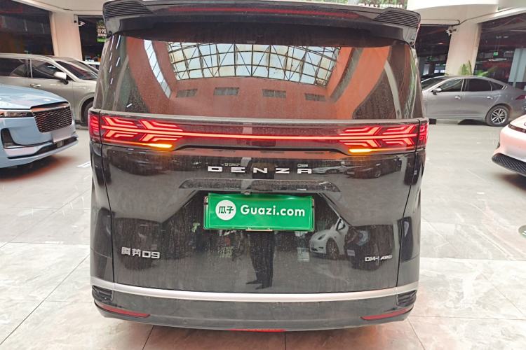 Used Denza D9 2024 DM-i 980 Four-Wheel Drive Prestige Model

