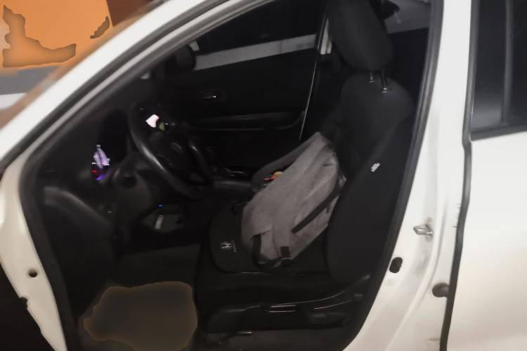 Used Honda Vezel 2015 1.5L manual two-wheel drive Comfort trim level
