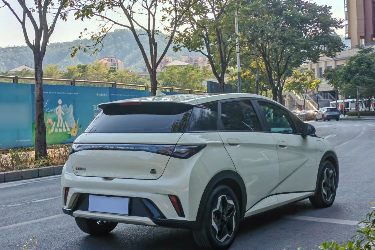 Used BYD Dolphin 2021 405 km Fashion Edition
