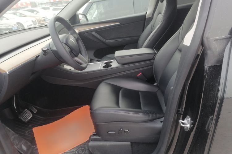 Used Tesla Model Y 2021 Standard Range Rear-Wheel Drive Version
