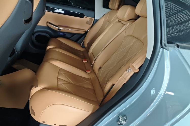 Used Leapmotor C01 2024 Range-Extended 316 Deluxe Edition Left Rear Seat