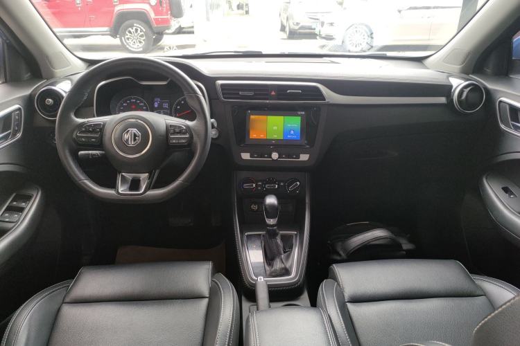 Used MG ZS 2017 1.5L Automatic Luxury Edition Center Console