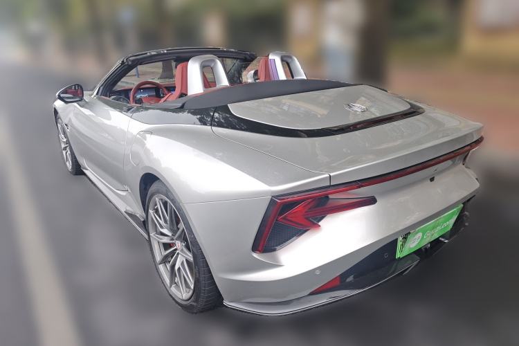 Used MG Cyberster 2024 520 km Legendary All-Wheel-Drive Version
