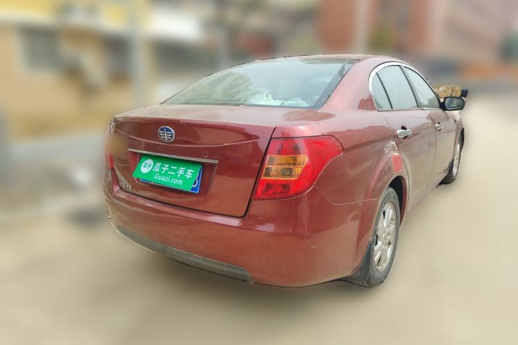 Used Bestune B50 2011 1.6L automatic with sunroof
