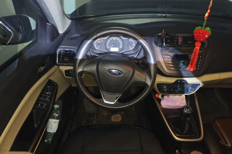 Used Ford Escort 2015 1.5L Manual Comfort Model
