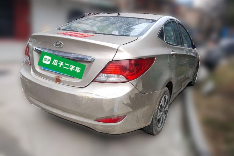 Used Hyundai Verna (older generation) 2010 Sedan 1.4L Manual Standard GL Model
