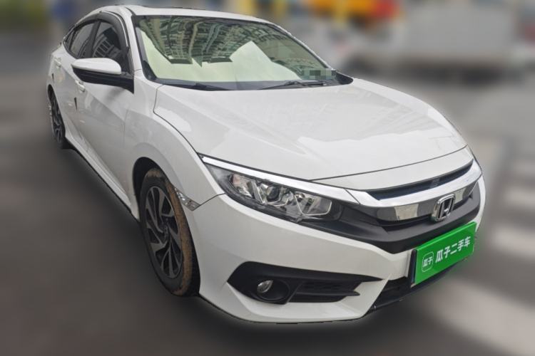 Used Honda Civic 2016 220TURBO CVT Luxury Edition Front Right 45 Deg