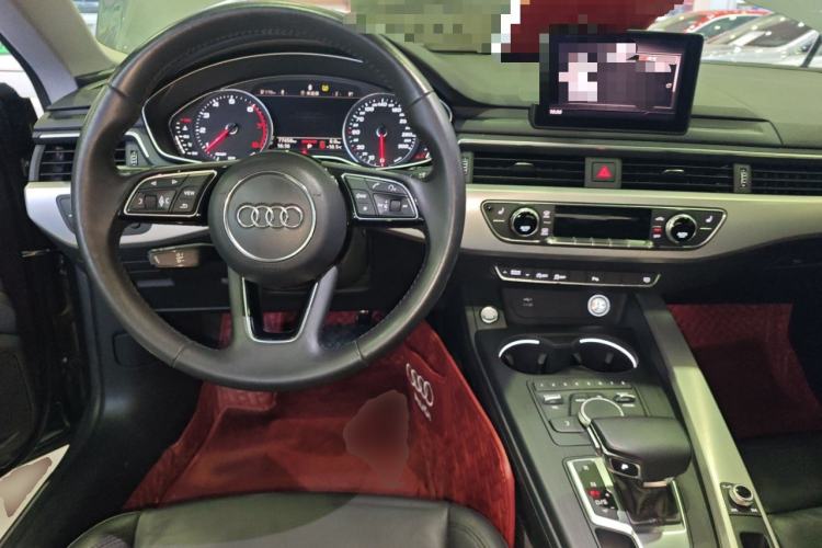 Used Audi A5 2019 Sportback 40 TFSI Fashion Model Center Console