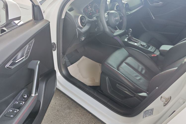 Used Audi Q2L 2022 35 TFSI Progressive Dynamic Edition Driver Seat