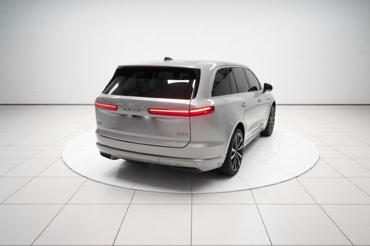 Used ONVO Luxeed L90 2025 Model—Pro Six-Seater Version Rear Right 45 Deg