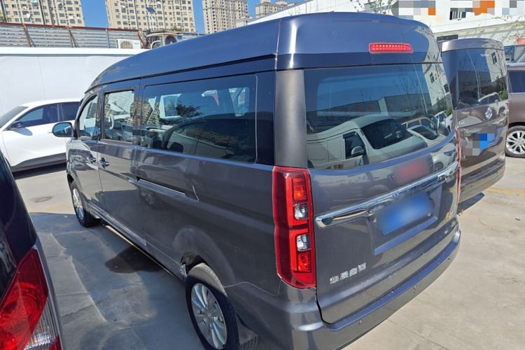 Used Jinbei Gold Hiace 2021 1.5L Passenger Vehicle Engineering Lion 5-Seater