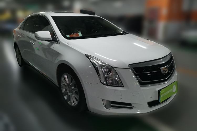 Used Cadillac XTS 2017 28T Elite Model Front Right 45 Deg