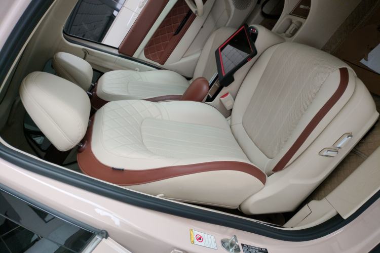 Used ORA Good Cat 2022 400km Standard Range Premium Version Lithium-Ion Battery