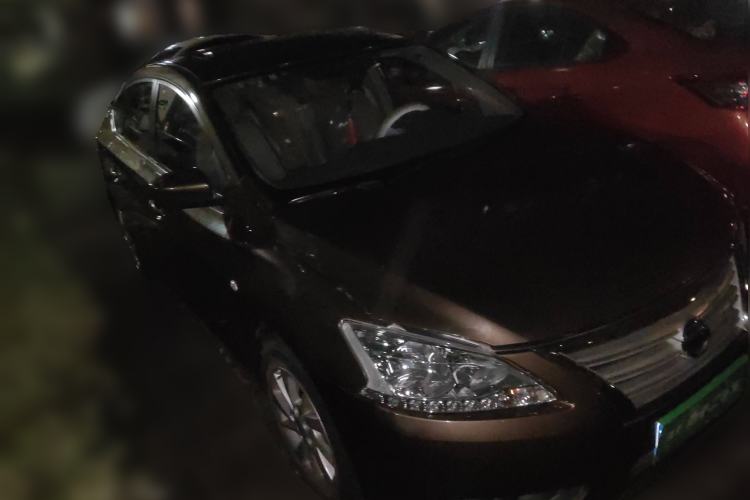 Used Nissan Sylphy 2012 1.6 XL CVT Luxury Edition Front Right 45 Deg