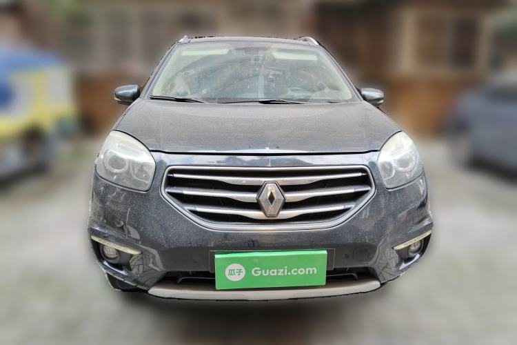 Used Renault Koleos 2013 2.5L 4x4 Comfort Edition with Navigation
