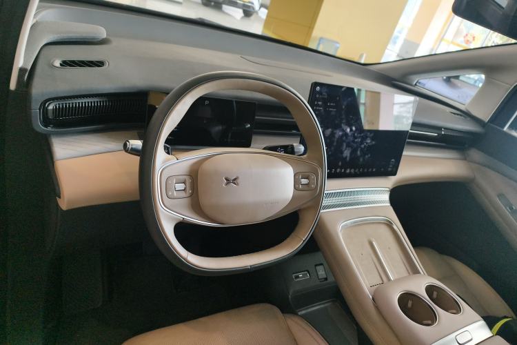 Used XPeng X9 2025 740 Ultra-Long Range Max
