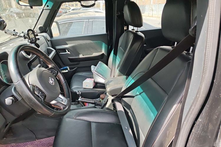 Used BAIC Off-Road BJ40 2018 40L 2.0T Manual Diesel Four-Wheel Drive Prestige Edition