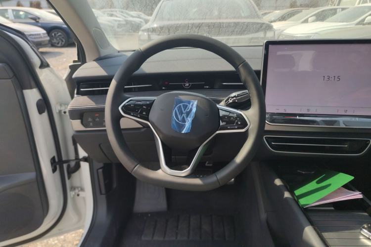 Used Volkswagen ID.7 VIZZION 2024 PRO Model Steering Wheel