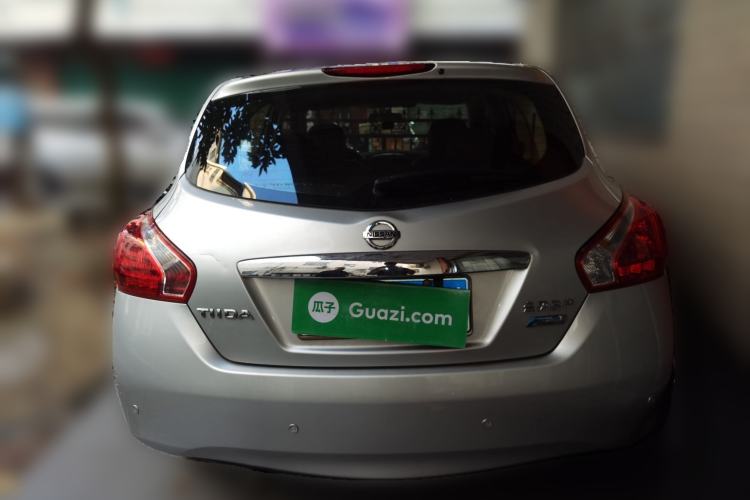 Used Nissan Tiida 2014 1.6L CVT Cool Cafe Edition