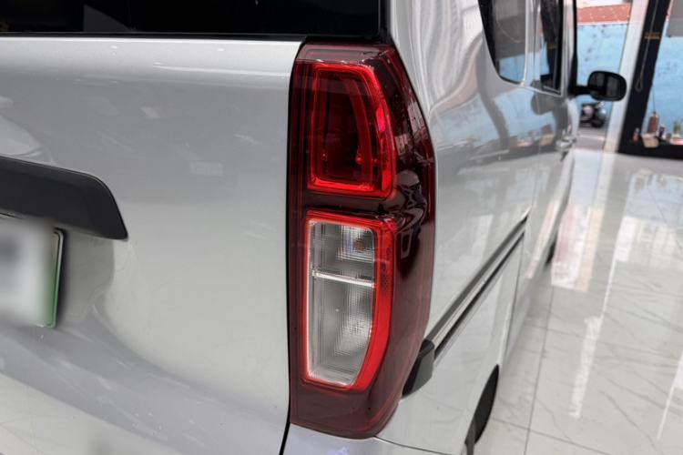 Used Wuling Zhiguang New Energy 2025 Comfort Model Exterior 12