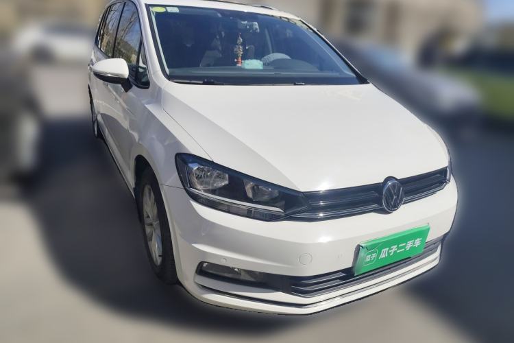 Used Volkswagen Touran 2018 Volkswagen Touran L 280TSI DSG Comfort Edition 7 Seats China V Emission Standard Front Right 45 Deg
